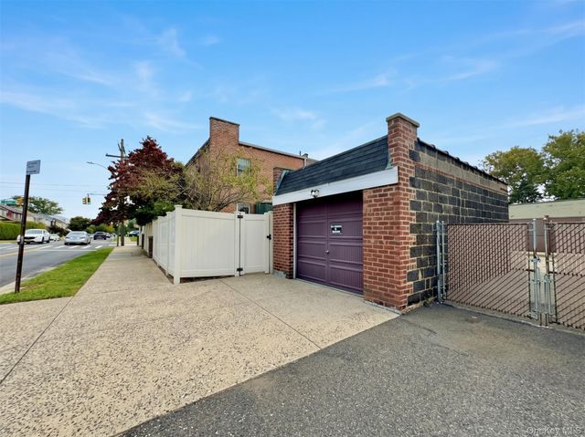2002 150th Street, Whitestone, NY 11357
