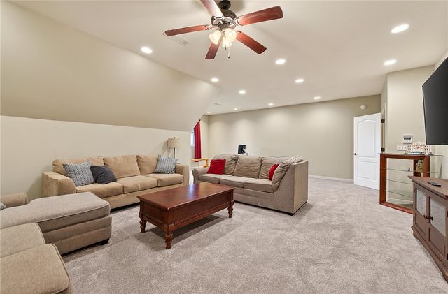 907 Glen Arbor Avenue, Bentonville, AR 72713