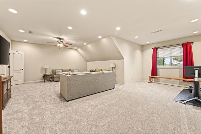 907 Glen Arbor Avenue, Bentonville, AR 72713