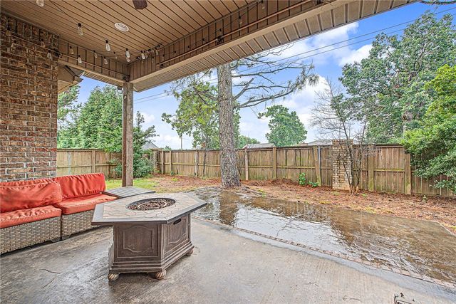 907 Glen Arbor Avenue, Bentonville, AR 72713