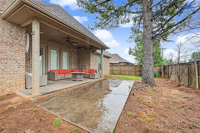 907 Glen Arbor Avenue, Bentonville, AR 72713