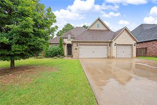 907 Glen Arbor Avenue, Bentonville, AR 72713