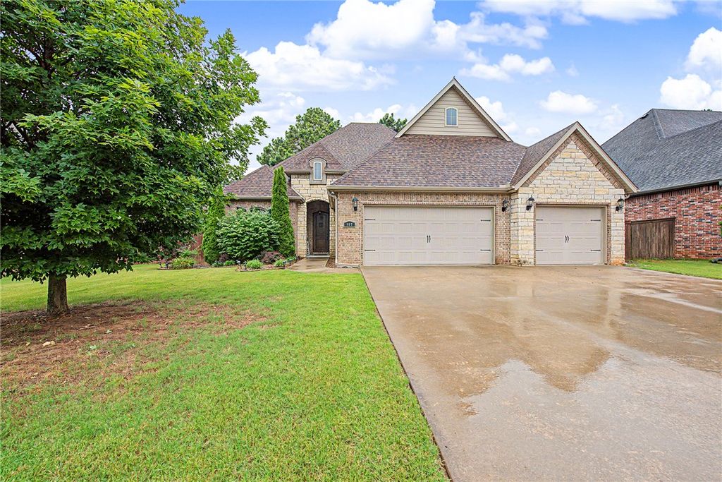 907 Glen Arbor Avenue, Bentonville, AR 72713