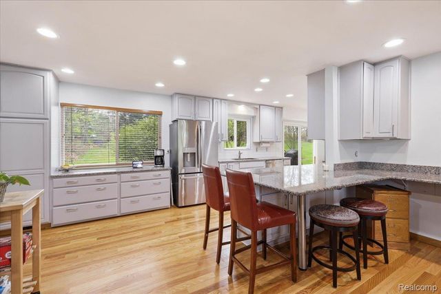 5105 Mohawk Avenue, Independence Charter Township, MI 48348