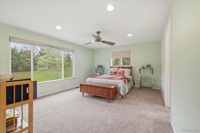 5105 Mohawk Avenue, Independence Charter Township, MI 48348