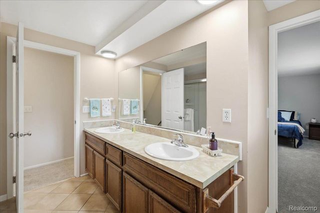 5105 Mohawk Avenue, Independence Charter Township, MI 48348