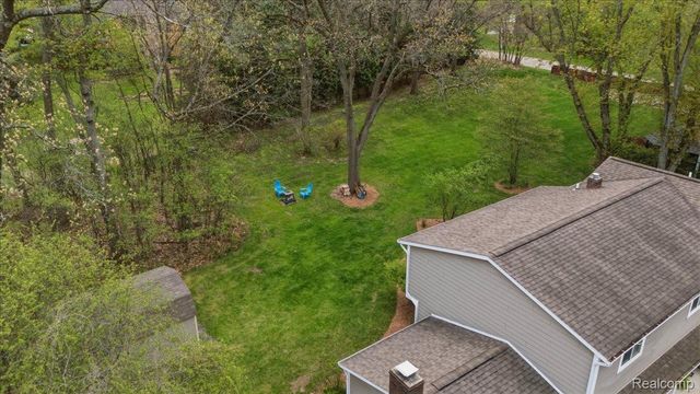 5105 Mohawk Avenue, Independence Charter Township, MI 48348