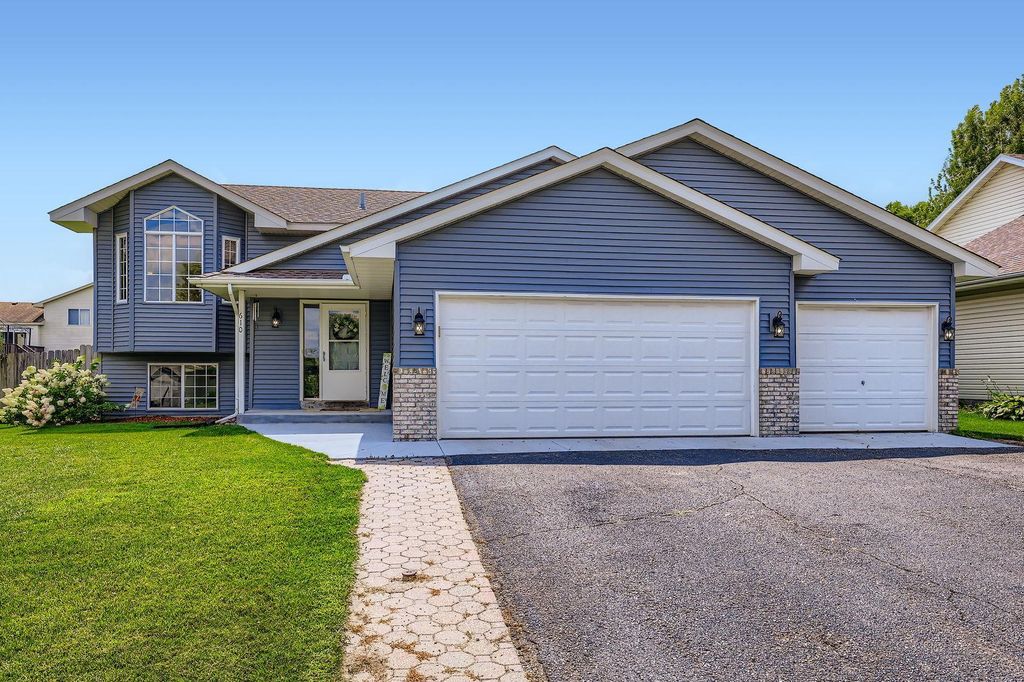 610 Sunset Street, Buffalo, MN 55313