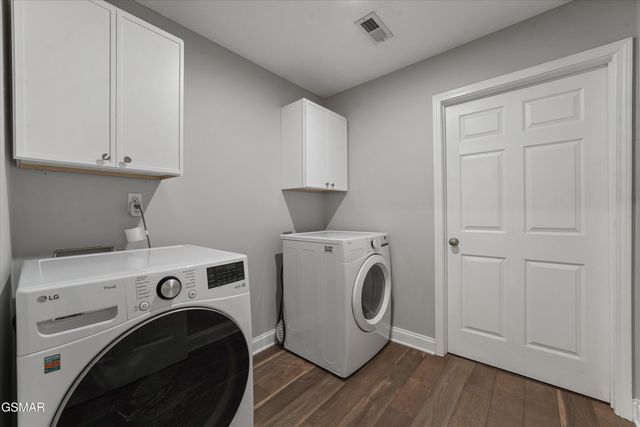 200 Flora Drive, Lenoir City, TN 37771