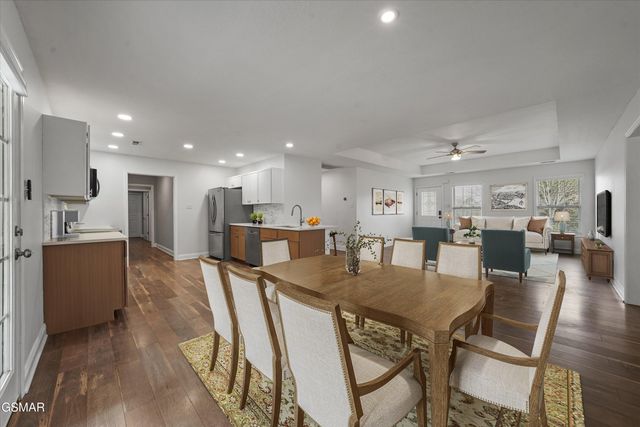 200 Flora Drive, Lenoir City, TN 37771