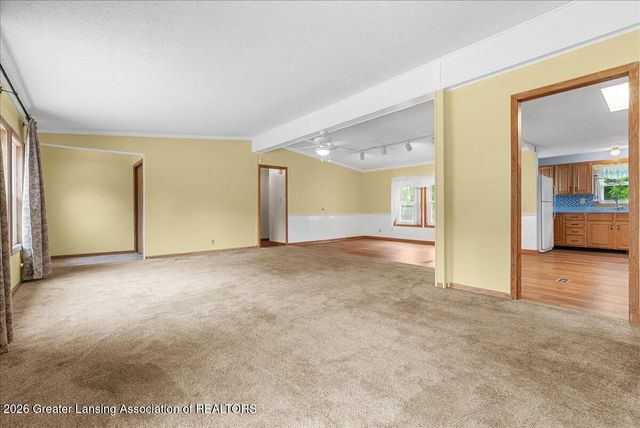 823 Pleasant Street, Grand Ledge, MI 48837