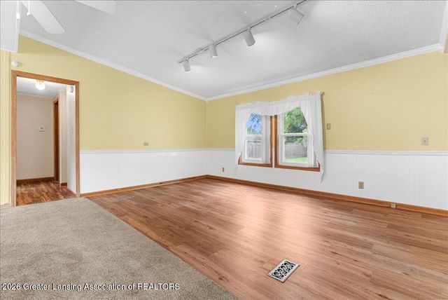 823 Pleasant Street, Grand Ledge, MI 48837