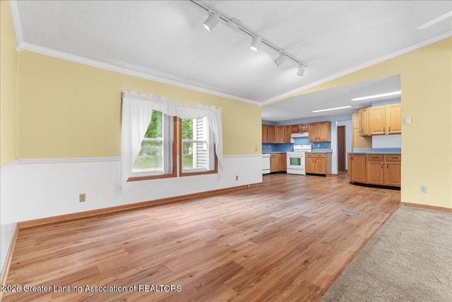 823 Pleasant Street, Grand Ledge, MI 48837