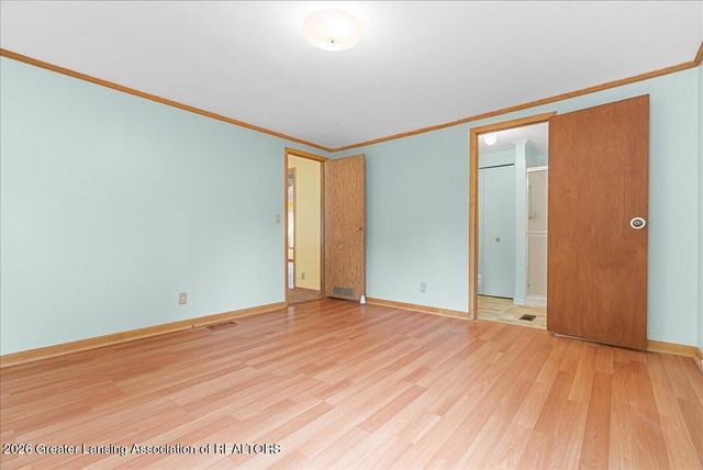 823 Pleasant Street, Grand Ledge, MI 48837