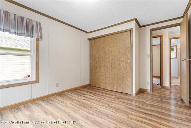 823 Pleasant Street, Grand Ledge, MI 48837