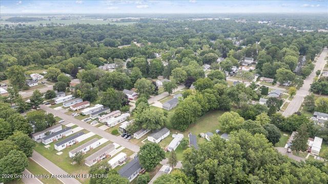 823 Pleasant Street, Grand Ledge, MI 48837