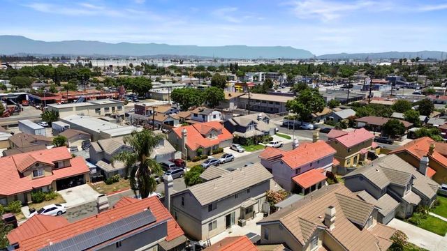 5542 Sun Lane, Bell Gardens, CA 90201