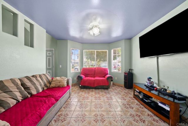 5542 Sun Lane, Bell Gardens, CA 90201