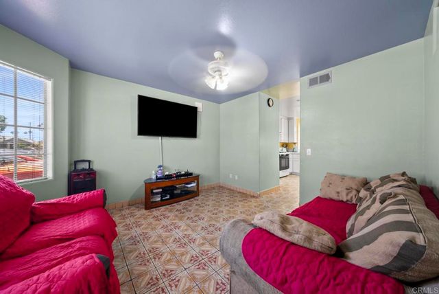 5542 Sun Lane, Bell Gardens, CA 90201
