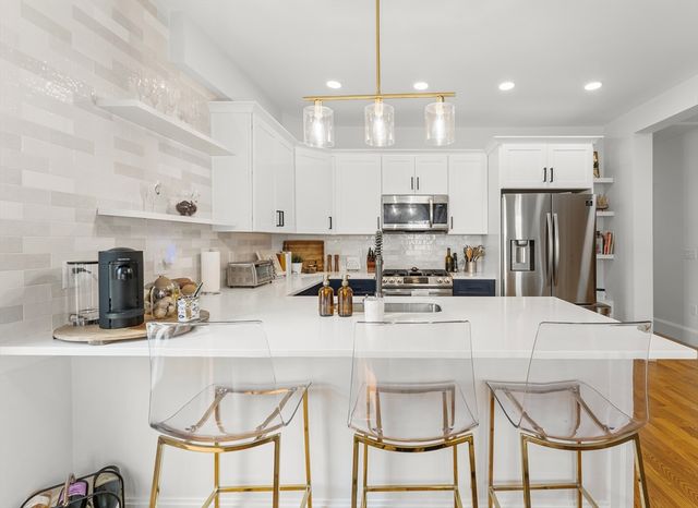 54 Bloomfield St 1, Boston, MA 02124