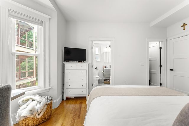 54 Bloomfield St 1, Boston, MA 02124