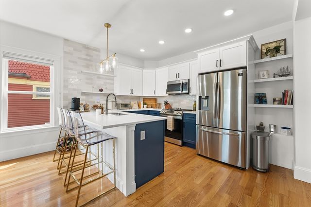 54 Bloomfield St 1, Boston, MA 02124