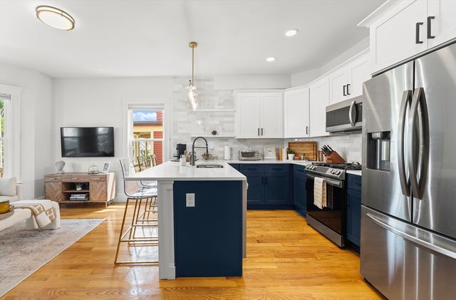 54 Bloomfield St 1, Boston, MA 02124