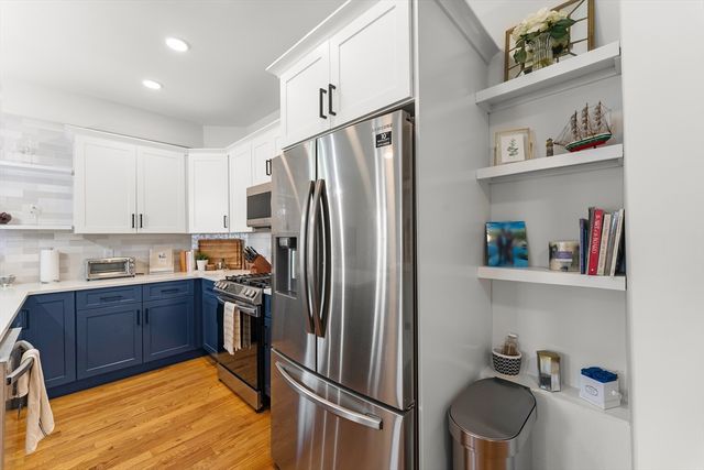 54 Bloomfield St 1, Boston, MA 02124
