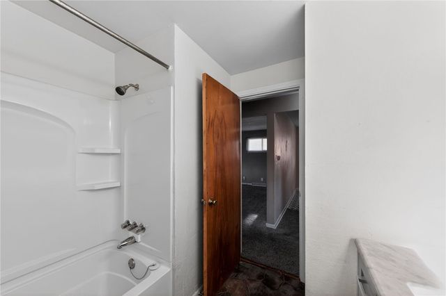 3617 W Siebenthaler Avenue, Harrison Twp, OH 45406