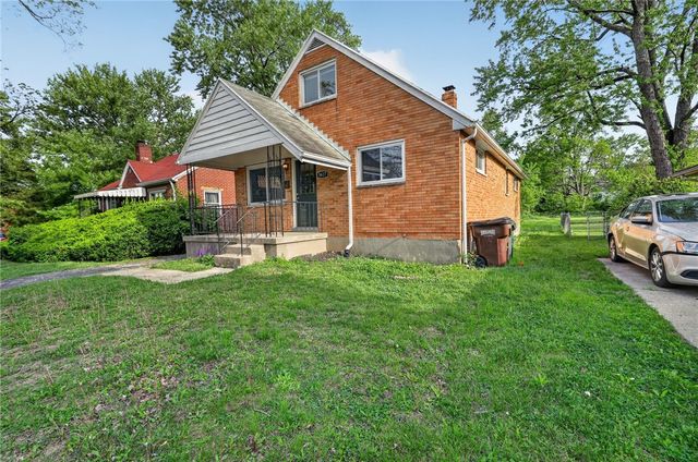 3617 W Siebenthaler Avenue, Harrison Twp, OH 45406