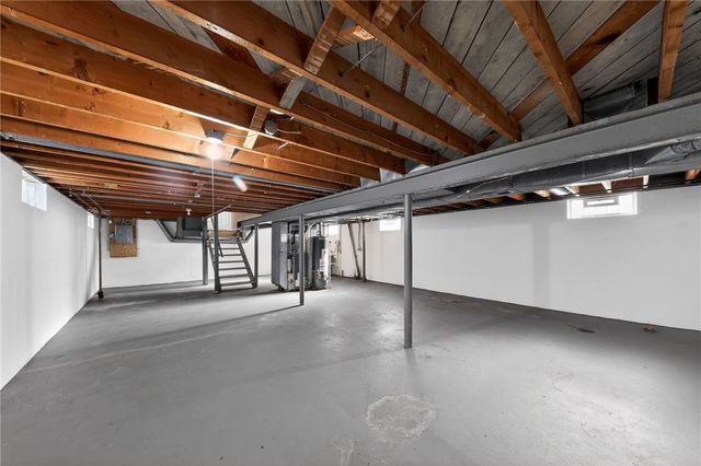 3617 W Siebenthaler Avenue, Harrison Twp, OH 45406