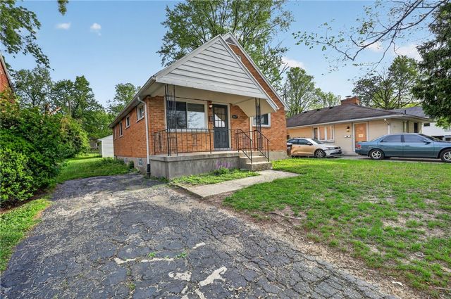 3617 W Siebenthaler Avenue, Harrison Twp, OH 45406