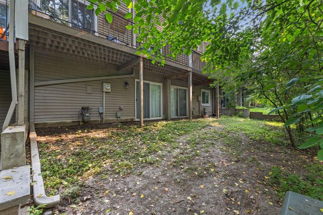 6684 Gretchen Lane N, Oakdale, MN 55128