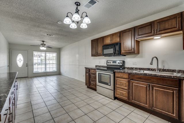 116 N 12th Street B, Midlothian, TX 76065