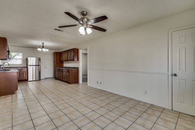 116 N 12th Street B, Midlothian, TX 76065