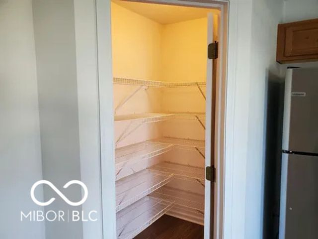 7723 Crooked Meadows Drive, Indianapolis, IN 46268