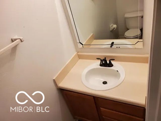 7723 Crooked Meadows Drive, Indianapolis, IN 46268