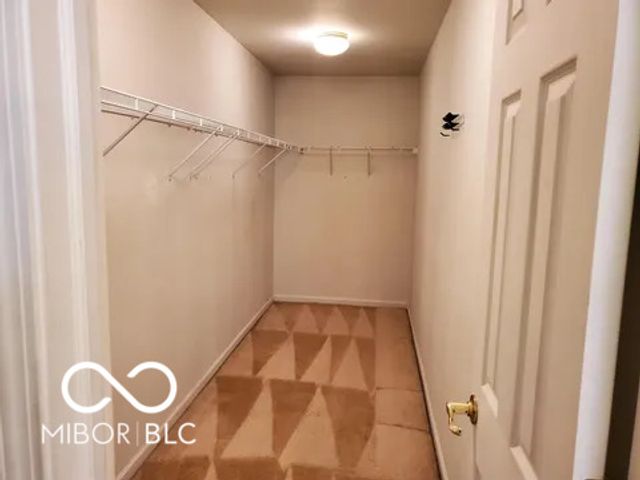 7723 Crooked Meadows Drive, Indianapolis, IN 46268