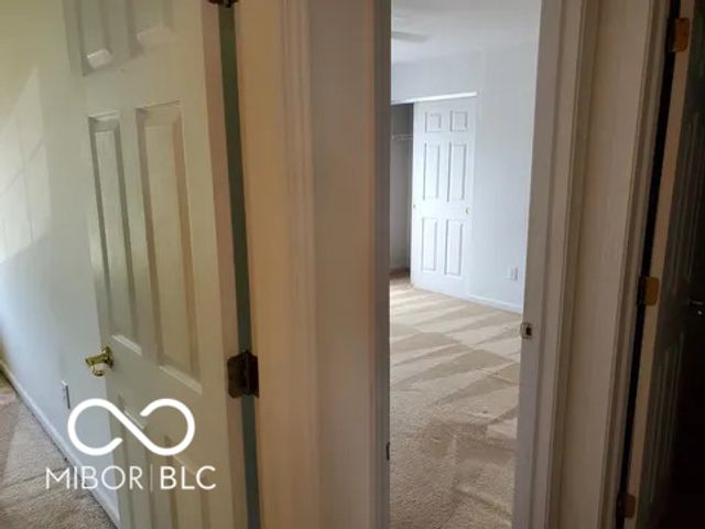 7723 Crooked Meadows Drive, Indianapolis, IN 46268