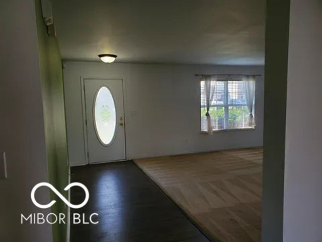 7723 Crooked Meadows Drive, Indianapolis, IN 46268