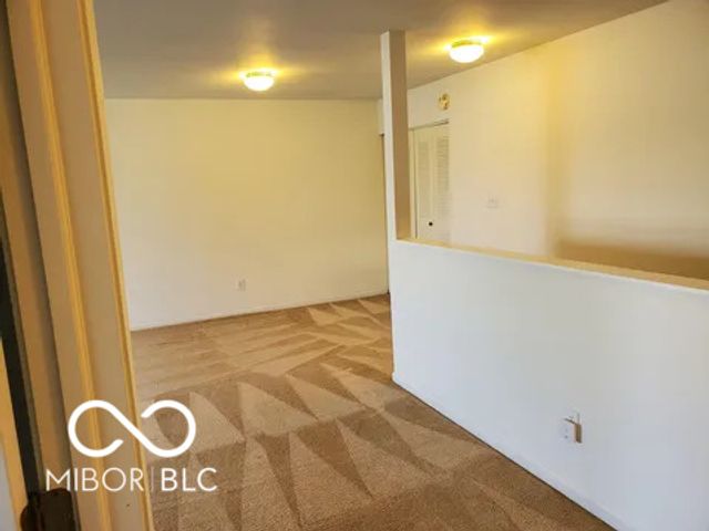 7723 Crooked Meadows Drive, Indianapolis, IN 46268