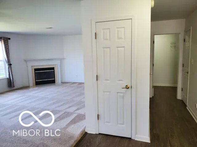 7723 Crooked Meadows Drive, Indianapolis, IN 46268