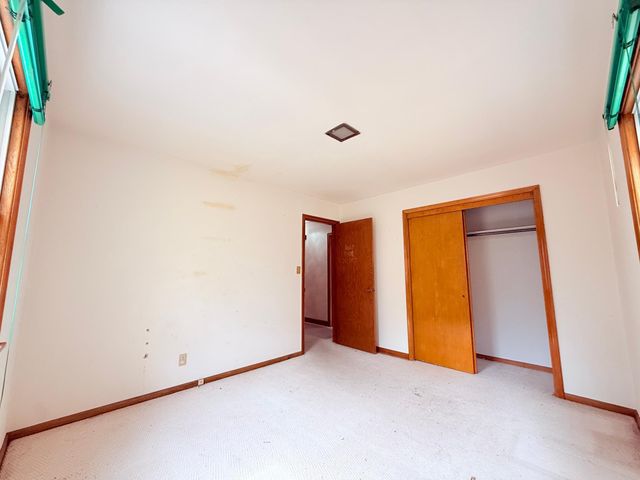 1186 Larpenteur Avenue E, Saint Paul, MN 55109