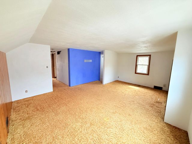 1186 Larpenteur Avenue E, Saint Paul, MN 55109