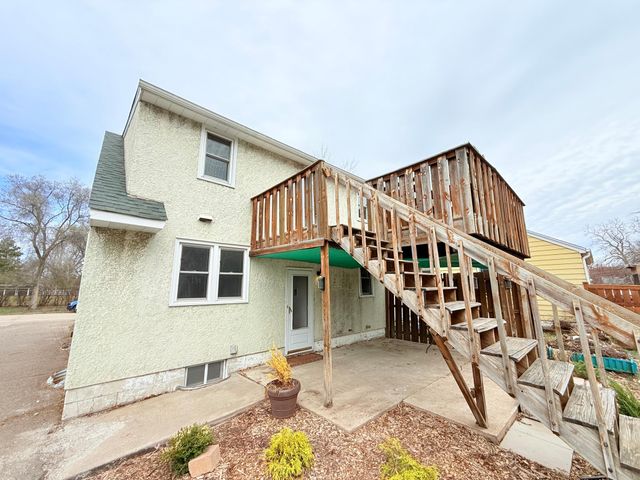 1186 Larpenteur Avenue E, Saint Paul, MN 55109
