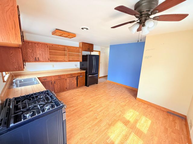 1186 Larpenteur Avenue E, Saint Paul, MN 55109