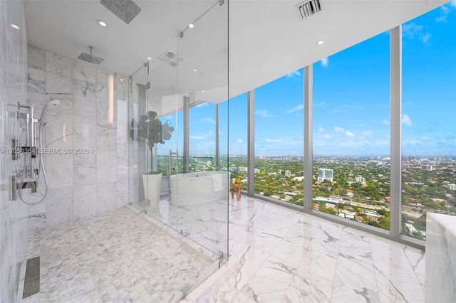 175 SE 25th Road PH4001, Miami, FL 33129