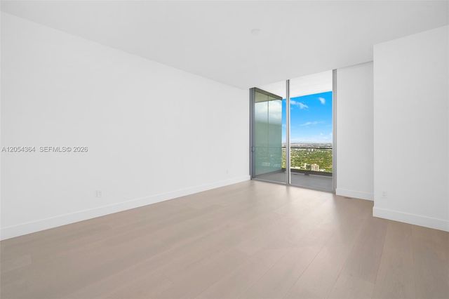 175 SE 25th Road PH4001, Miami, FL 33129