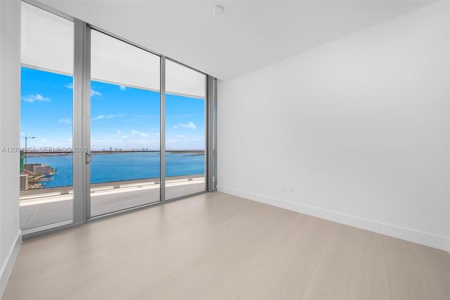 175 SE 25th Road PH4001, Miami, FL 33129