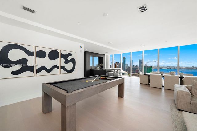 175 SE 25th Road PH4001, Miami, FL 33129